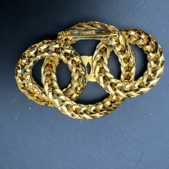 CHANEL CC Vintage pin / brooch - Picture 4 of 8